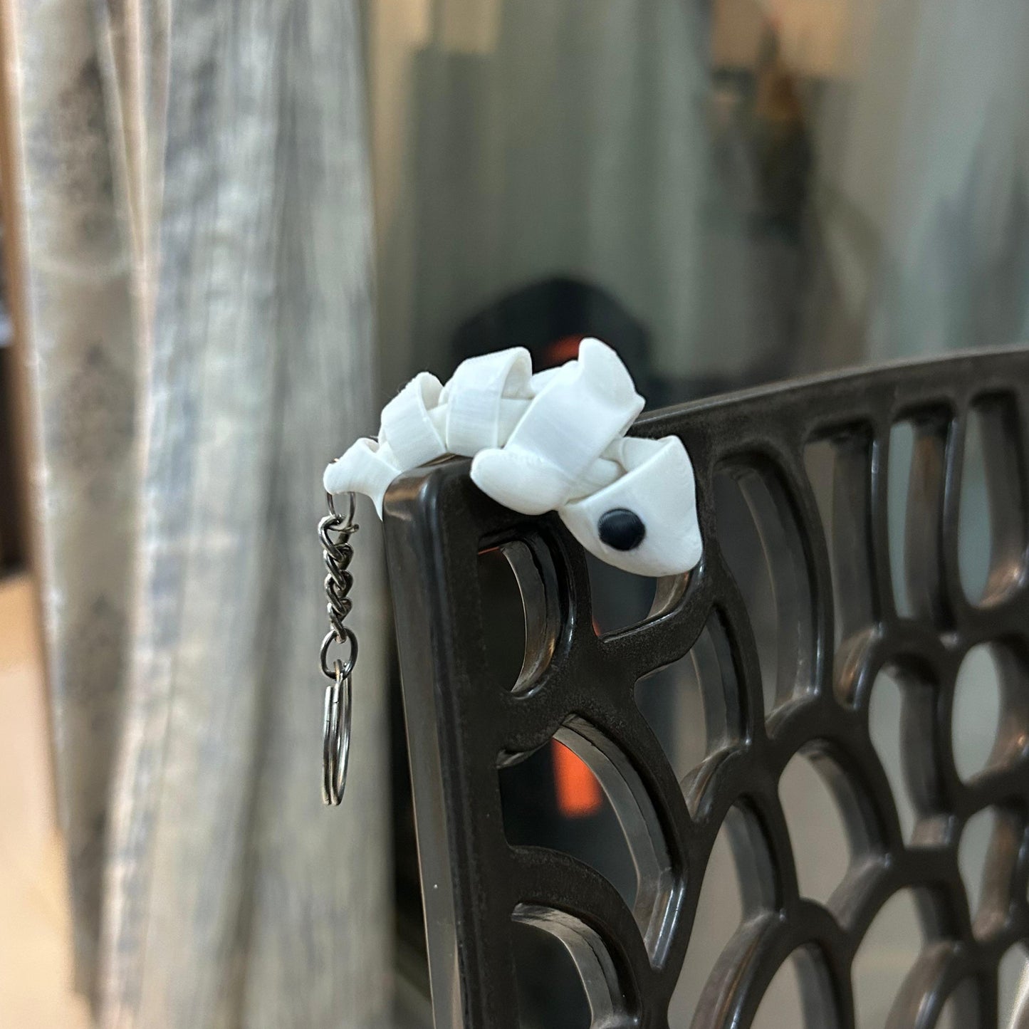 Flexi Shark Keychain – 3D Printed Movable Shark | Cute Articulated Shark Charm | Unique Gift for Ocean Lovers, Collectors & Kids