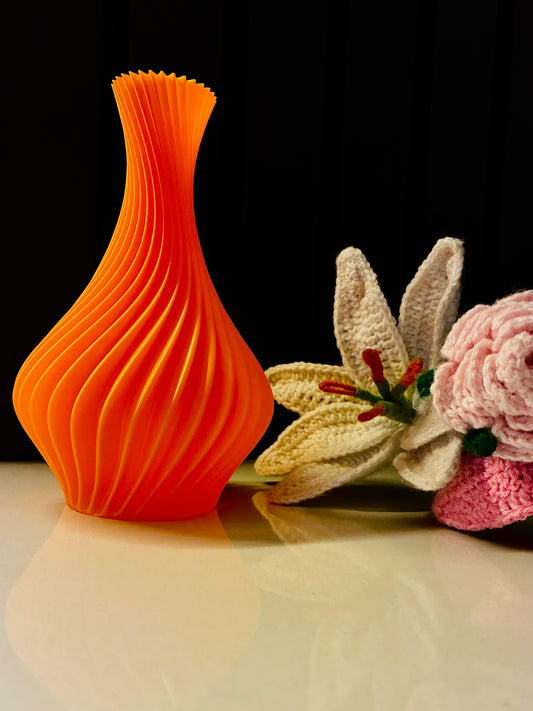 Elegant Spiral Vase | 3D Printed Modern Home Decor | Minimalist Table Centerpiece | Unique Vase for Flowers